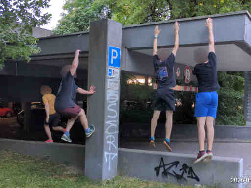Foto: Schwabencenter Parkdeck Tiefgarageneinfahrt